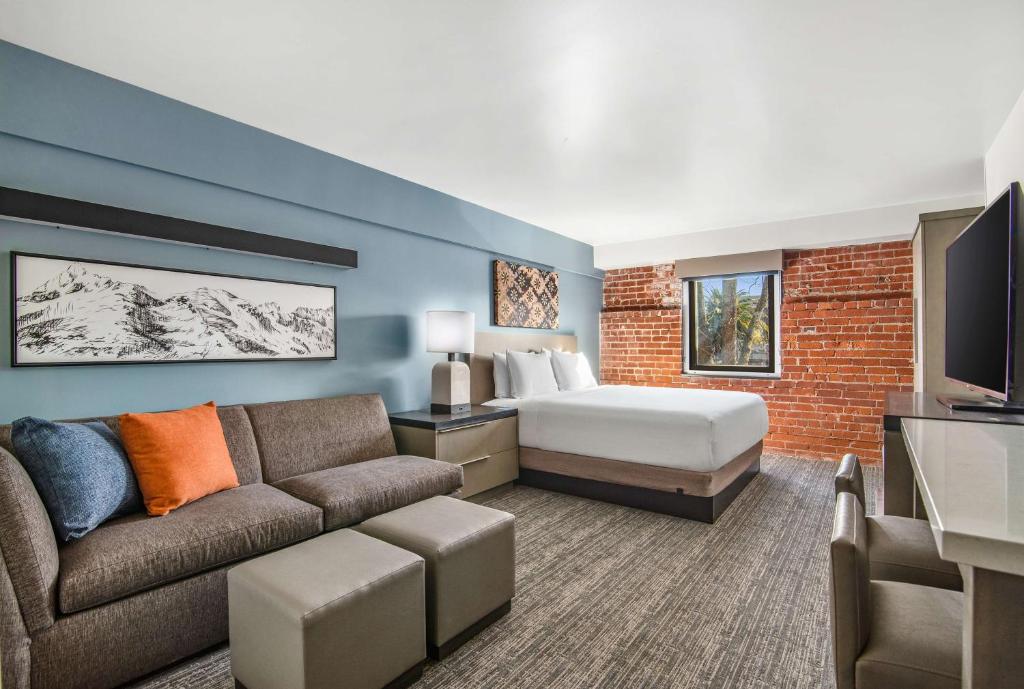 Hyatt House Sacramento-Midtown photo