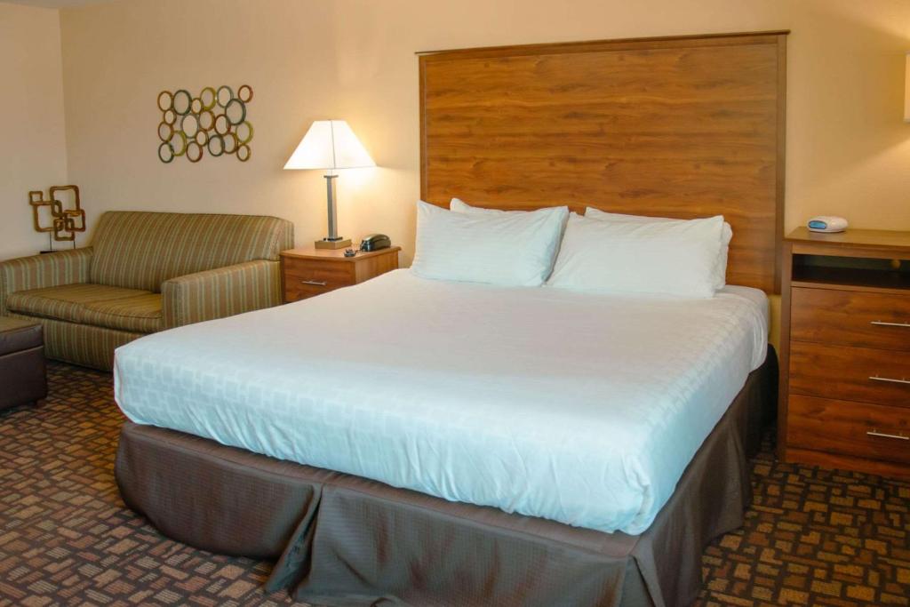 Adult Guide Grand Forks