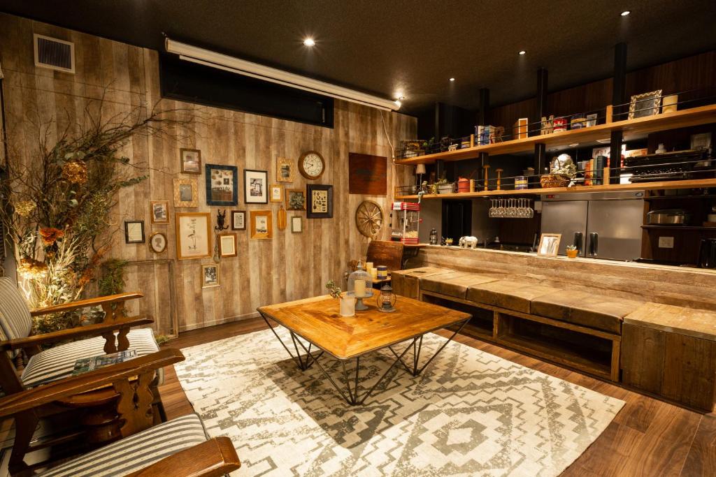 173 ON THE ISLAND enoshima private villa 江の島仲見世通り徒歩3分にある1日1組限定の貸切別荘 予約する