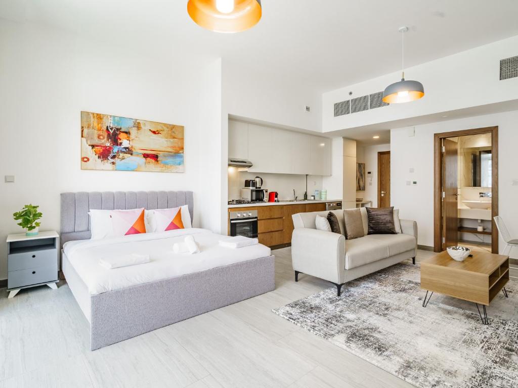 Luxury Studio with Pool View in Vibrant Community, Dubai (updated ...