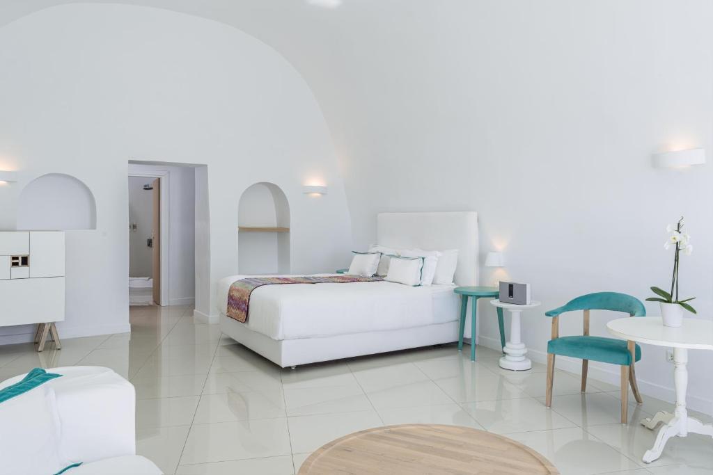 Honeymoon Jetted Tub Suite 