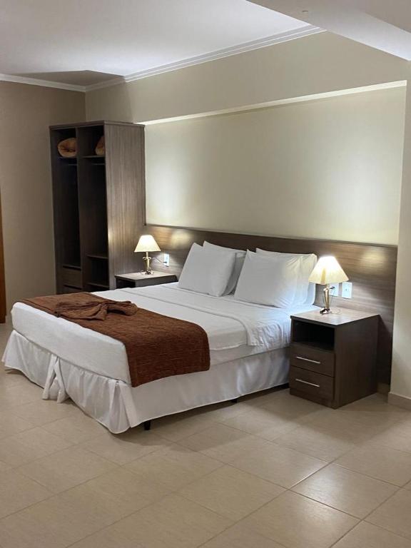 Class Hotel Passos Rio Grande Portal da Canastra - Suite De Lujo Con Baño De Spa