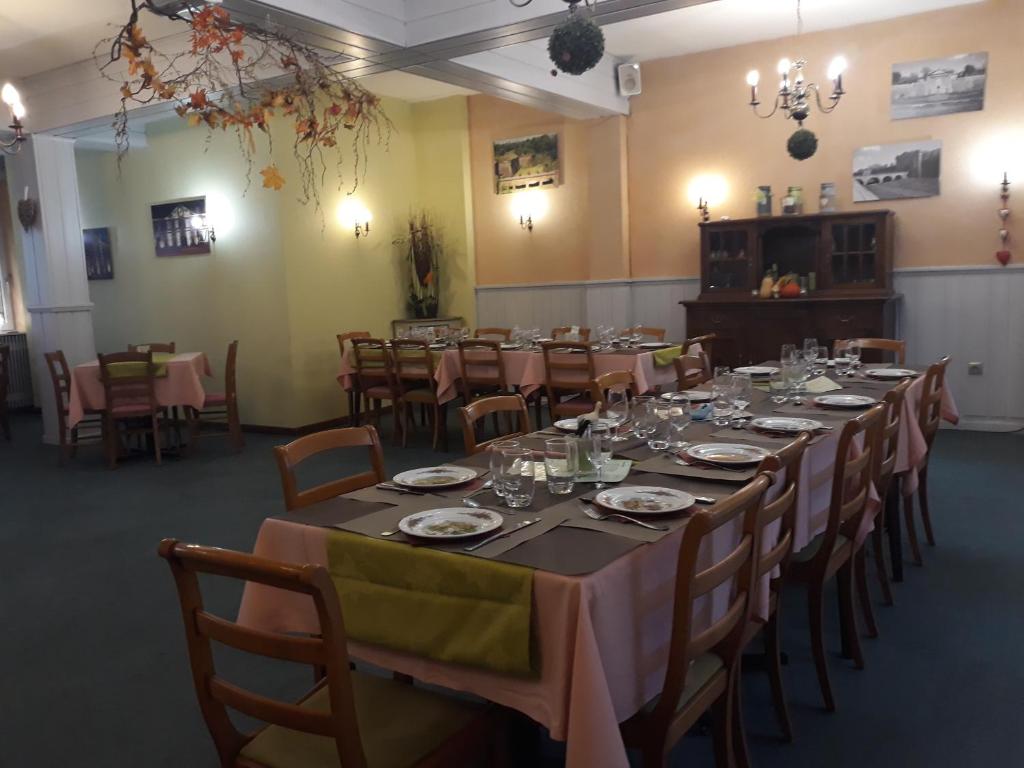 Hôtel Restaurant Aux Deux Roses – photo 23