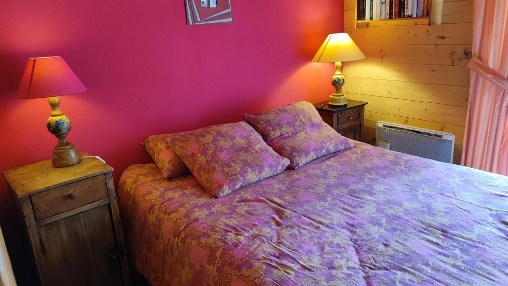 Posteľ alebo postele v izbe v ubytovaní Appartement dans petit chalet