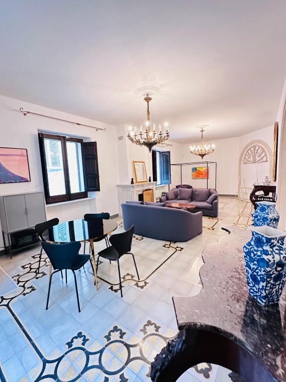 Elegante appartamento nel cuore del barocco, Lecce (updated prices 2024)