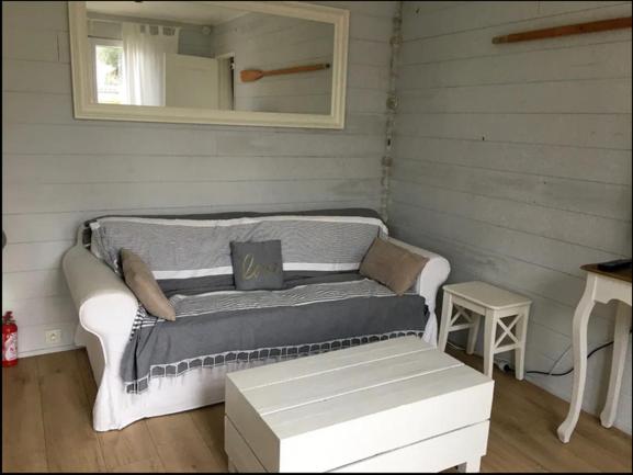Posezení v ubytování Petite maison avec jardin au coeur de Pornichet