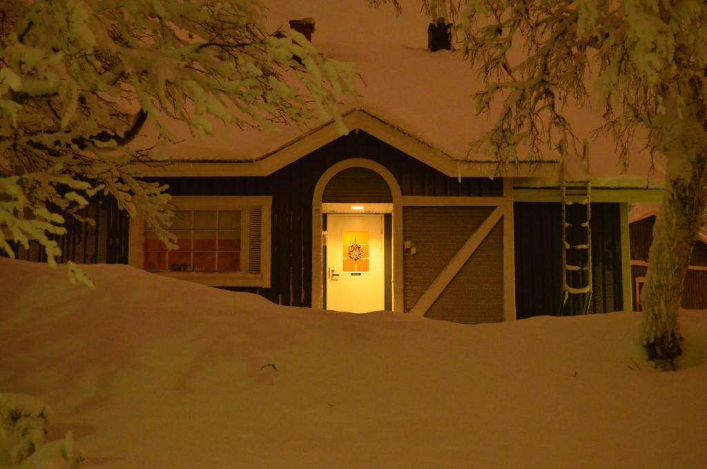 Herranterttu Apartments - Three-Bedroom Apartment - Saariseläntie 5 D 23