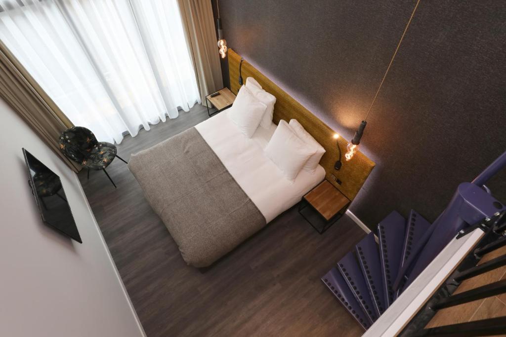 Travel Proud Valerius Boutique Hotel - King Room With Two King Beds