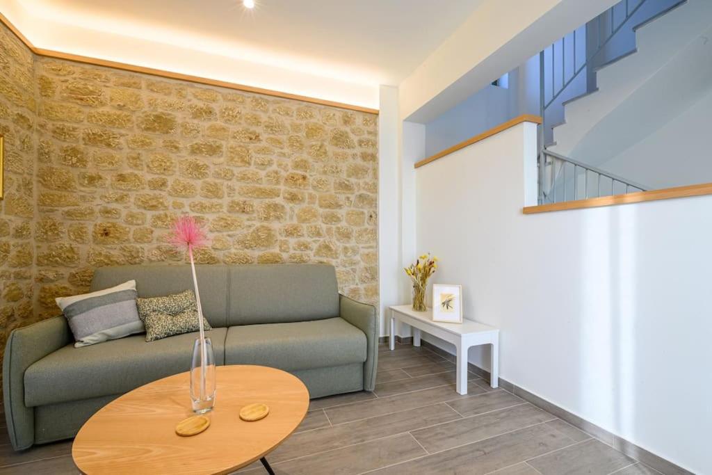 Ipsό Kardamyli - 15