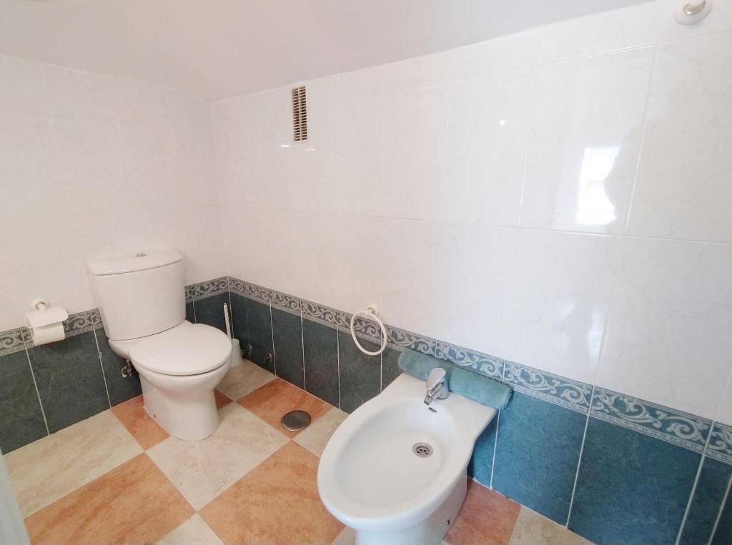 Kúpeľňa v ubytovaní INMOGEST - Apartamento Mar Golondrinas - Parking free