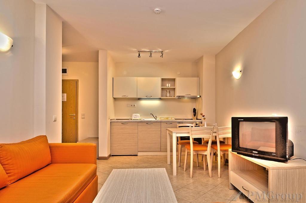 Royal Sun Apartments - One-Bedroom Apartment With Pool View