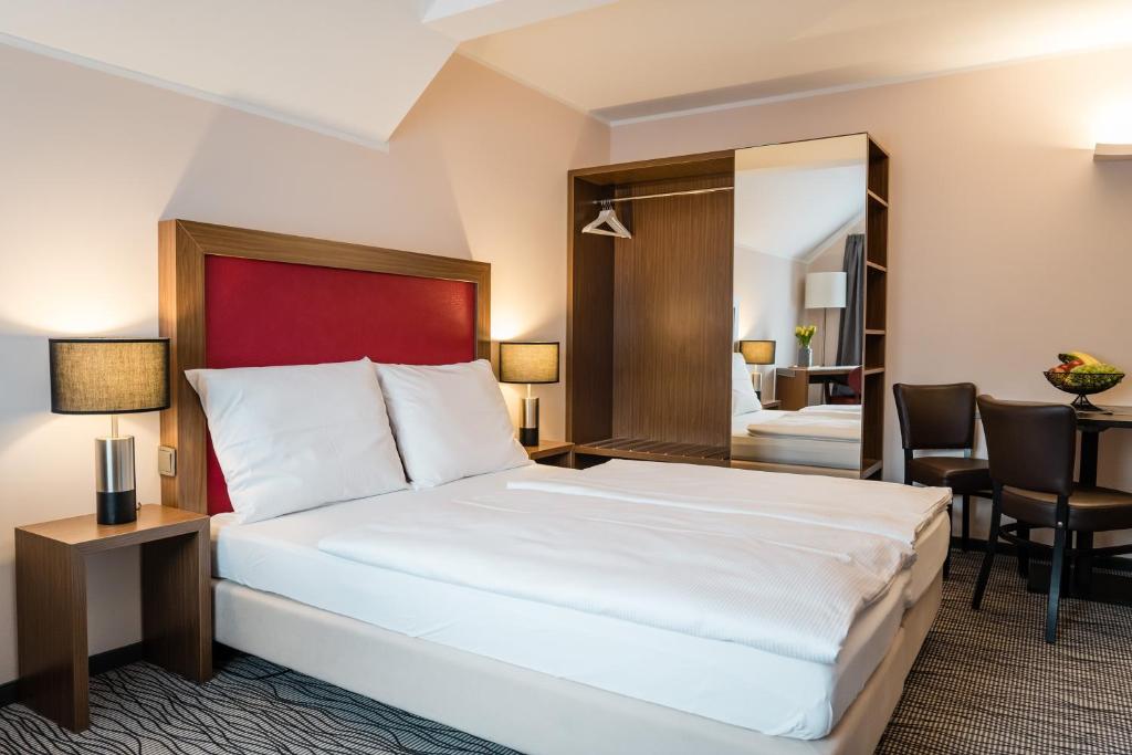 Point Hotel Apartments and Rooms - Superior Double Room