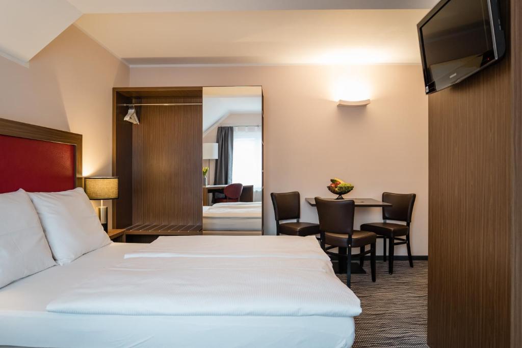 Point Hotel Apartments and Rooms - Resim 6