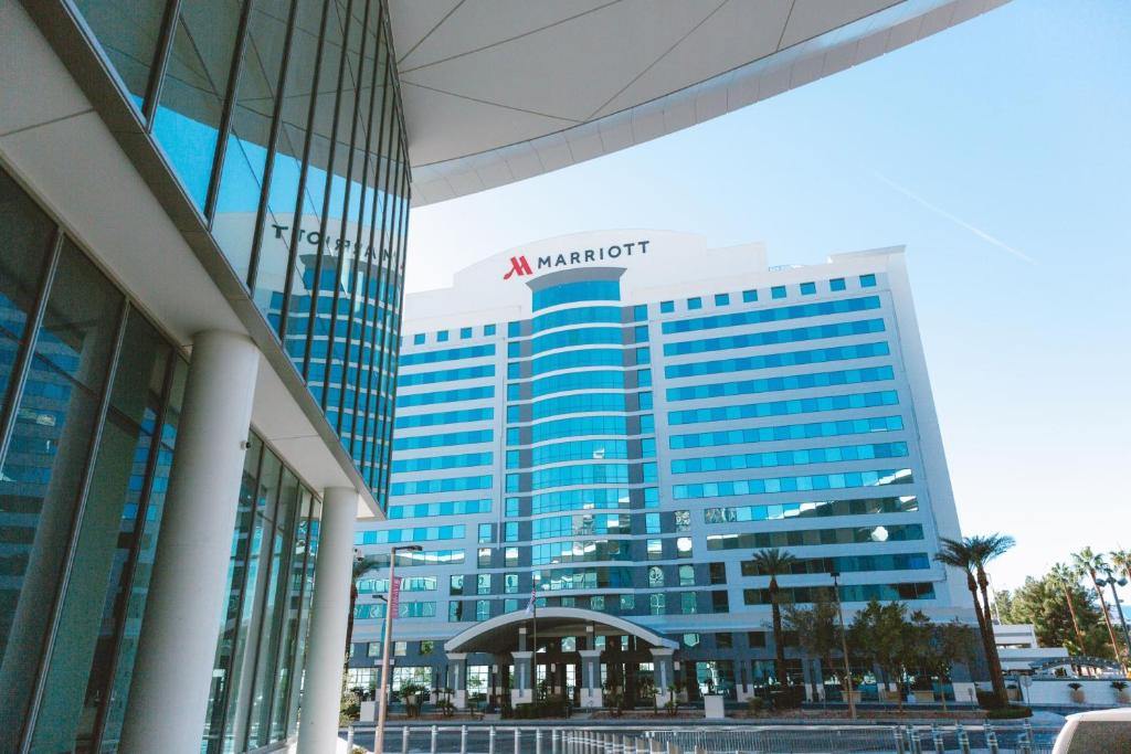 Las Vegas Marriott Hotel Overview - Convention Center Drive - Las Vegas  Nevada 