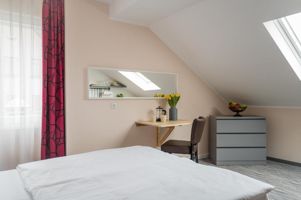 Point Hotel Apartments and Rooms - Resim 24