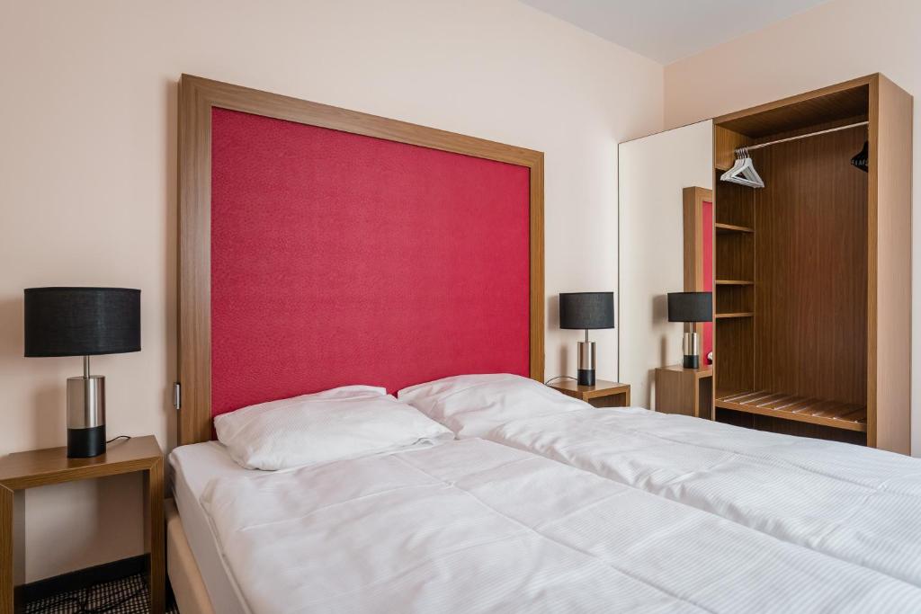 Point Hotel Apartments and Rooms - Family Room