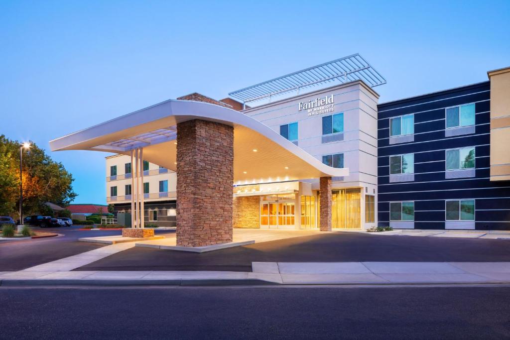 a hospital building with a large building at Fairfield Inn & Suites by Marriott Fresno North/Shaw Avenue in Fresno
