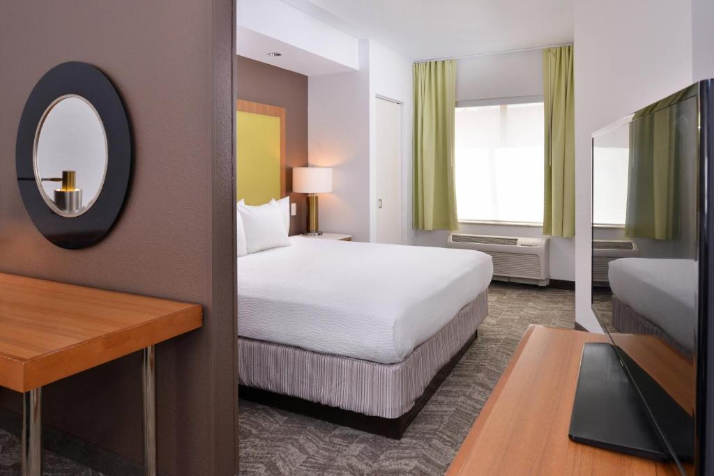 SpringHill Suites Fairfax Fair Oaks photo