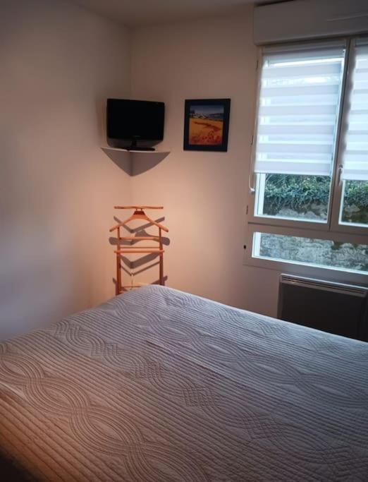 Posteľ alebo postele v izbe v ubytovaní appartement entier, 3 étoiles, 4 personnes,vue mer