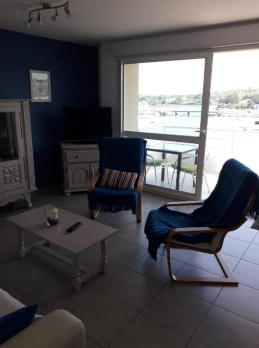 Posedenie v ubytovaní appartement entier, 3 étoiles, 4 personnes,vue mer