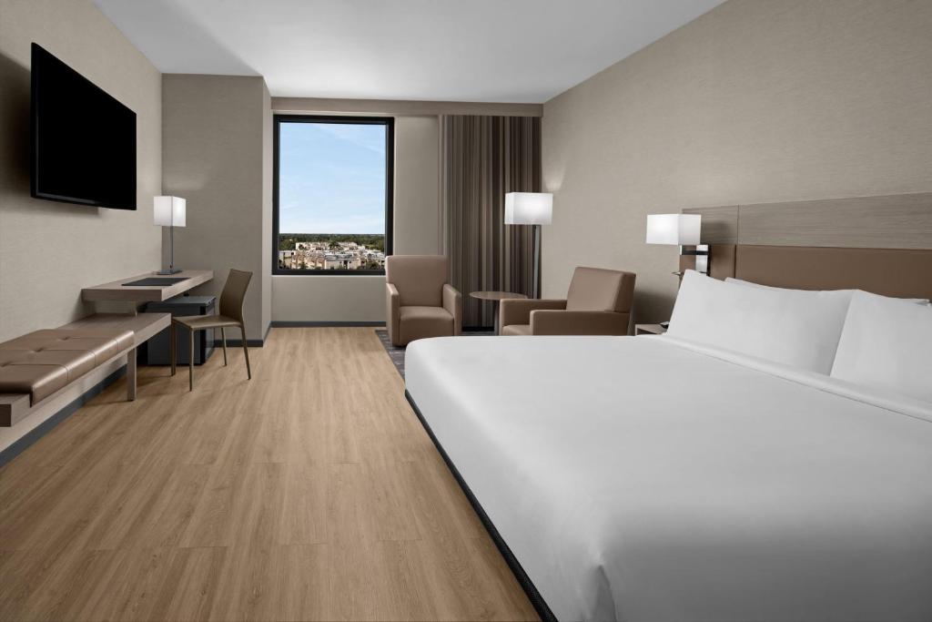 Postel nebo postele na pokoji v ubytování AC Hotel by Marriott Miami Dadeland