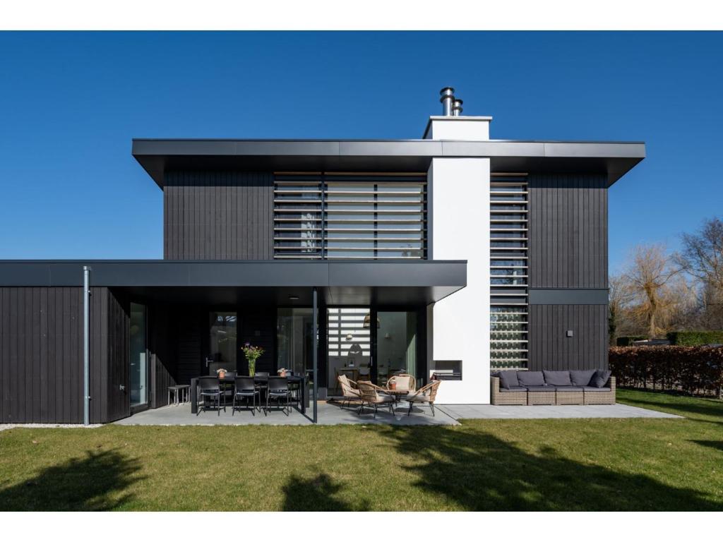 Holiday Home near Veerse Meer with Garden, Kamperland (updated prices 2025)