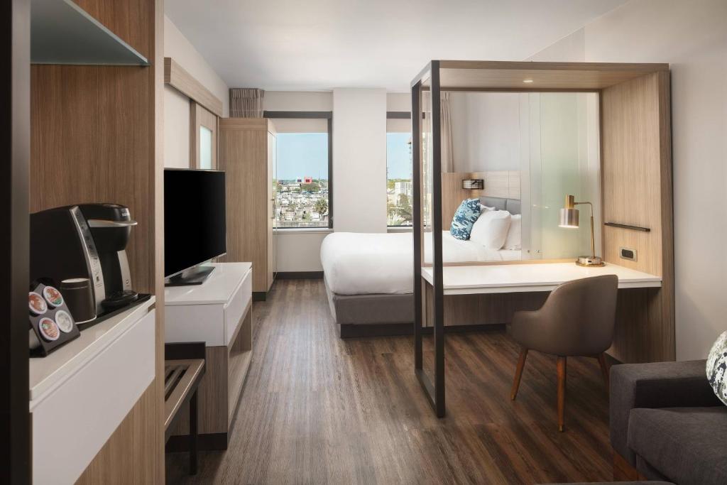 SpringHill Suites by Marriott New Orleans Downtown/Canal Street - King Studio With Sofa Bed