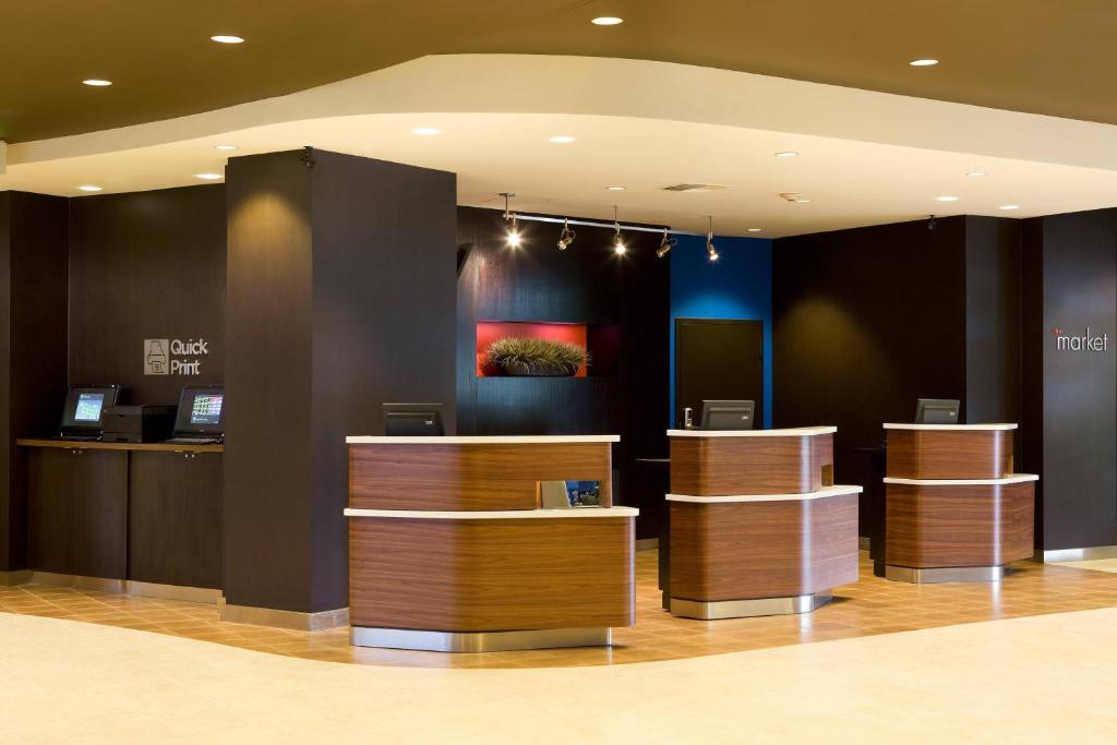Courtyard by Marriott Newark Silicon Valley photo