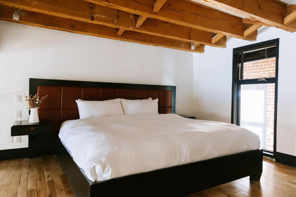 Lofts du Vieux-Port by Gray Collection - Deluxe Loft