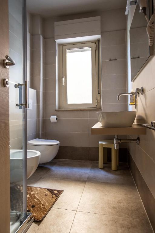 Hotel La Tavola Rotonda - Resim 22