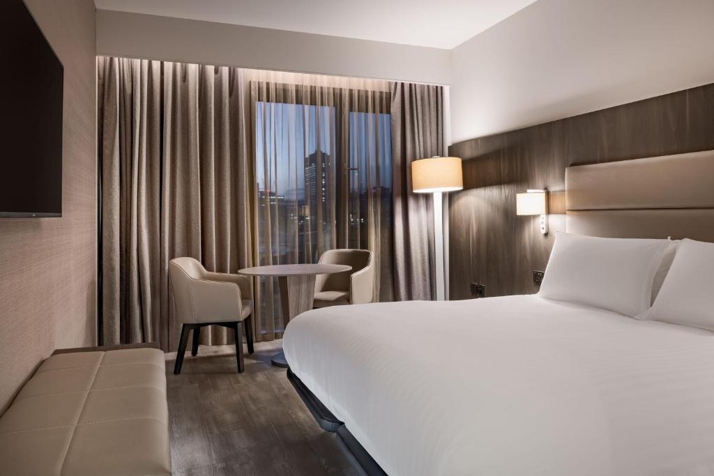 AC Hotel by Marriott Manchester City Centre - Resim 17