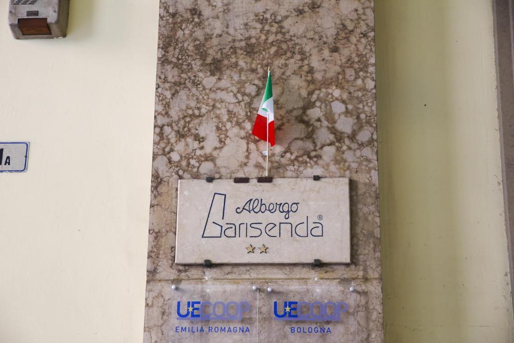 Albergo Garisenda con terrazza panoramica sulle Due Torri - Resim 13