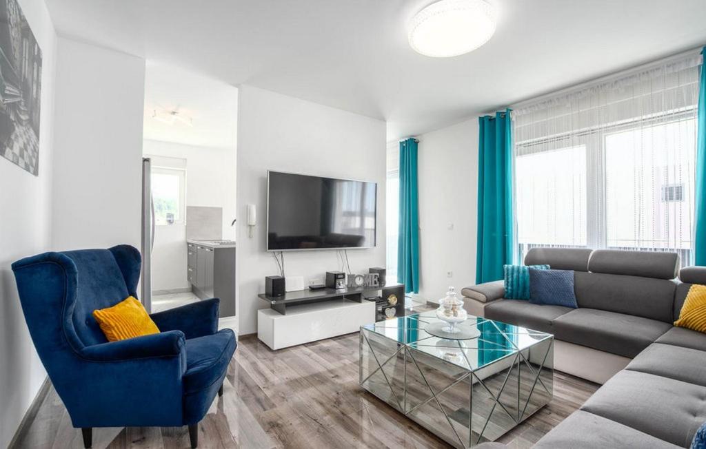 Apartments with hot tub Podstrana, Split - 20835