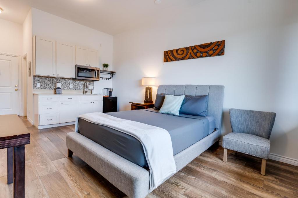 Kuchyň nebo kuchyňský kout v ubytování Unit 6 Maui Ohana Modern Studio