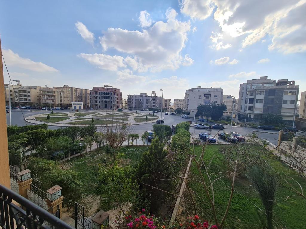 Fully furnished 2 bedroom apartment in new cairo, Cairo (updated prices