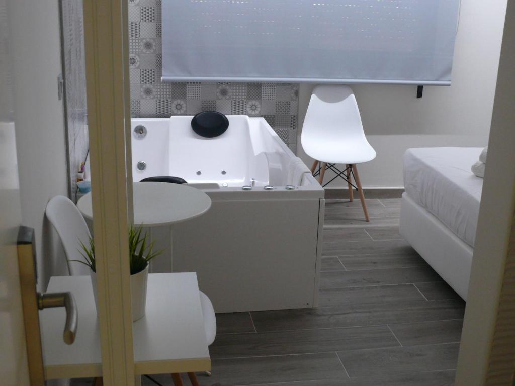 HOSTAL LETTO DAL MARE, Valencia – Updated 2023 Prices