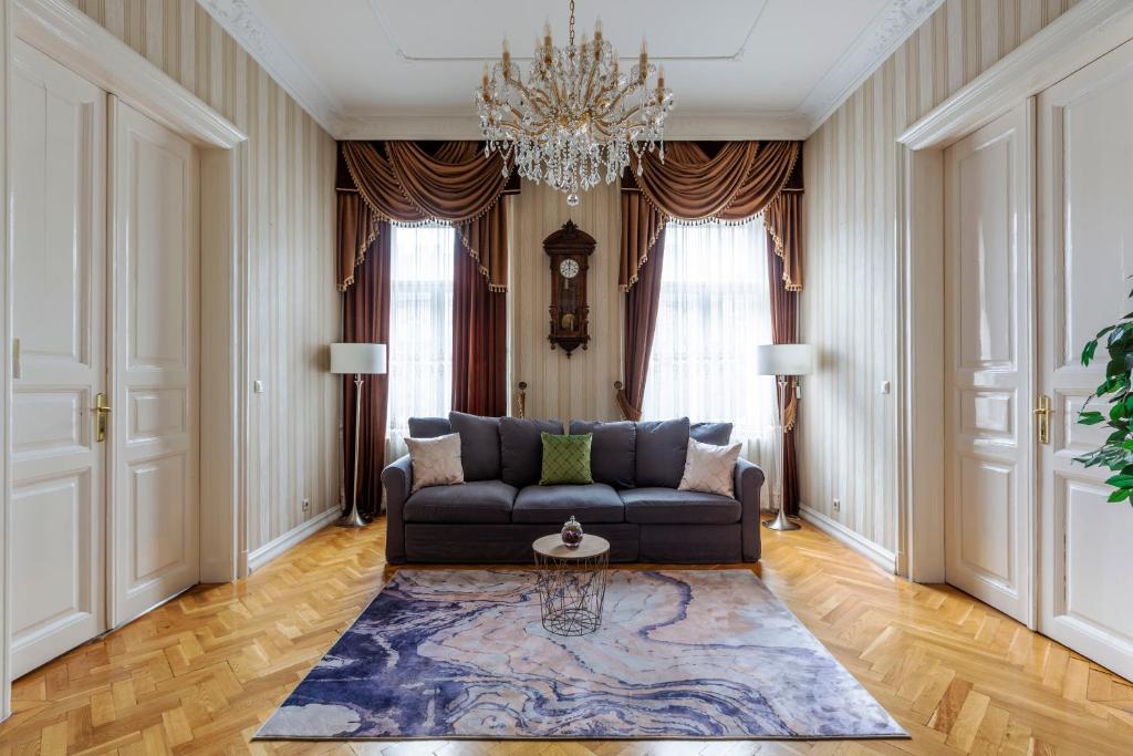 Luxury Central Home next to the New York Café 1073 Budapest, 17 Erzsébet körút kép - 1