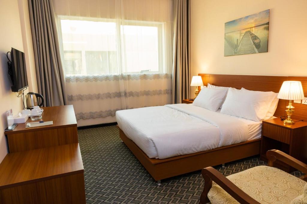 Three 888 Hotel - Resim 9