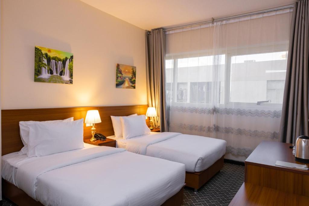 Three 888 Hotel - Resim 8