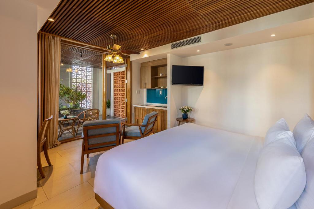 Studio Deluxe Có Ban Công, Tầm Nhìn Ra Vườn Và Thành Phố