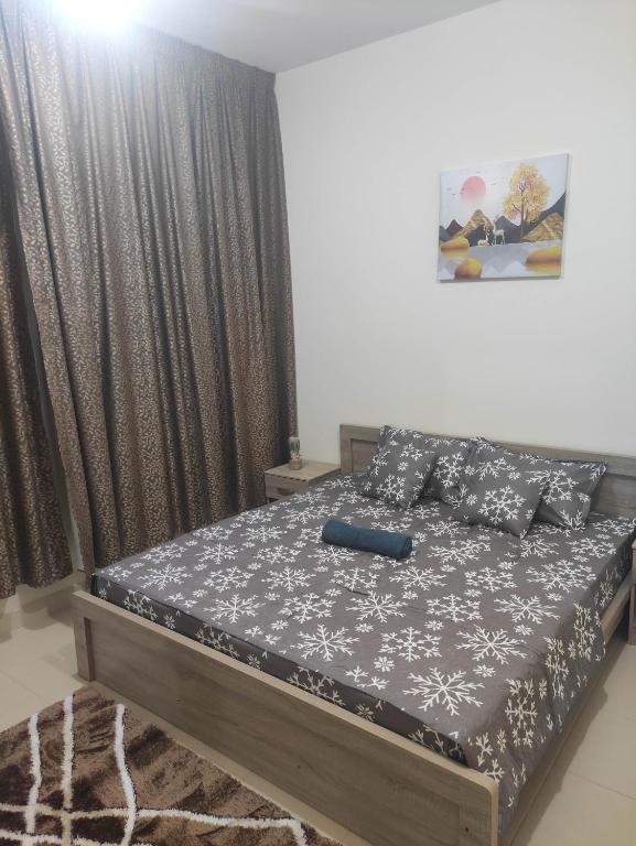 Postel nebo postele na pokoji v ubytování Cozy & Beautiful Master Bedroom in Shared Apartment