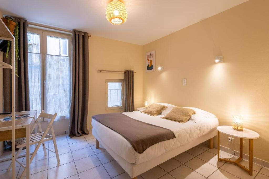 L'Aptois Hôtel - Centre Ville - Local Vélos - Habitación Doble