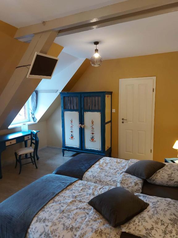 Postel nebo postele na pokoji v ubytování Mirabelle Bed & Breakfast