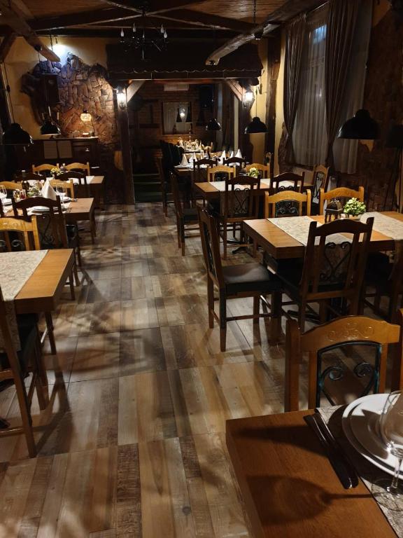 En restaurant eller et spisested på Etno kuca sa konacistem GOCKO