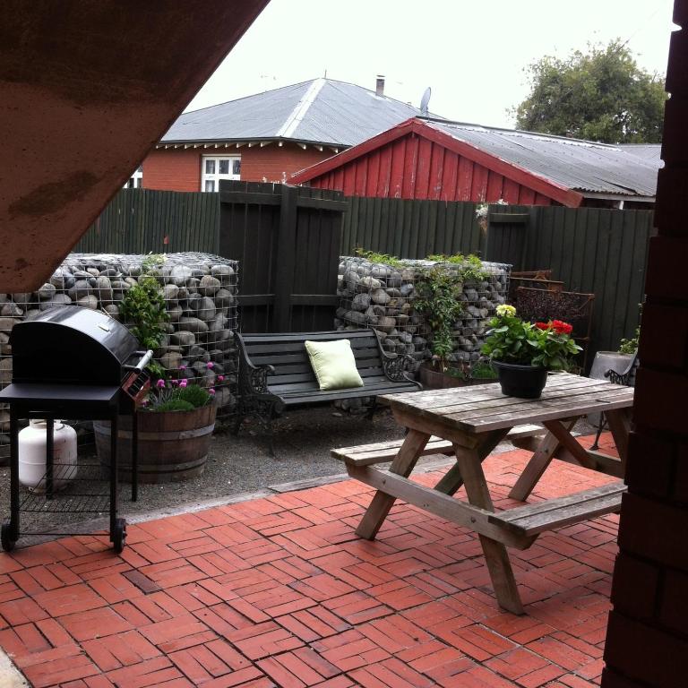 Patio nebo venkovní prostory v ubytování Darfield Motel