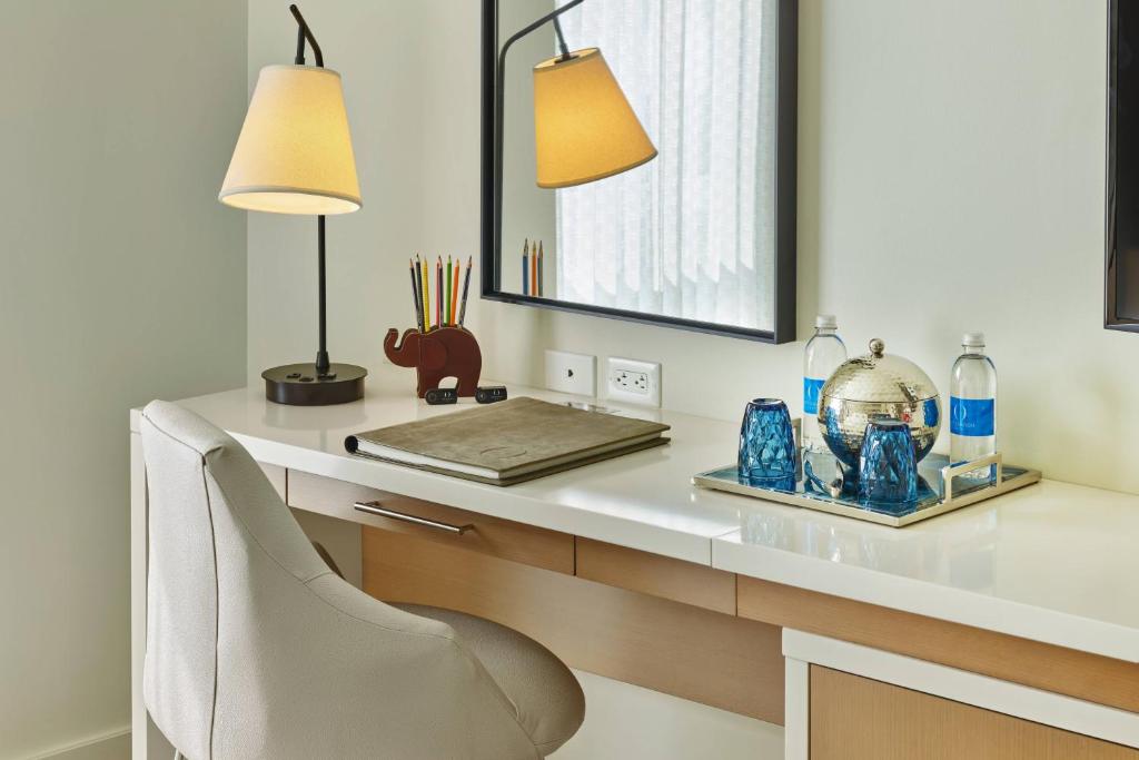Art Ovation Hotel, Autograph Collection - Room Queen Con Dos Camas Queen - Vista Limitada