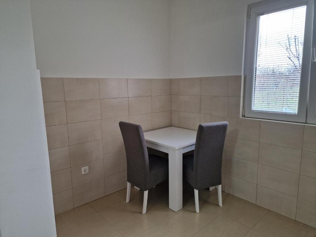 Apartman Tološi - 4