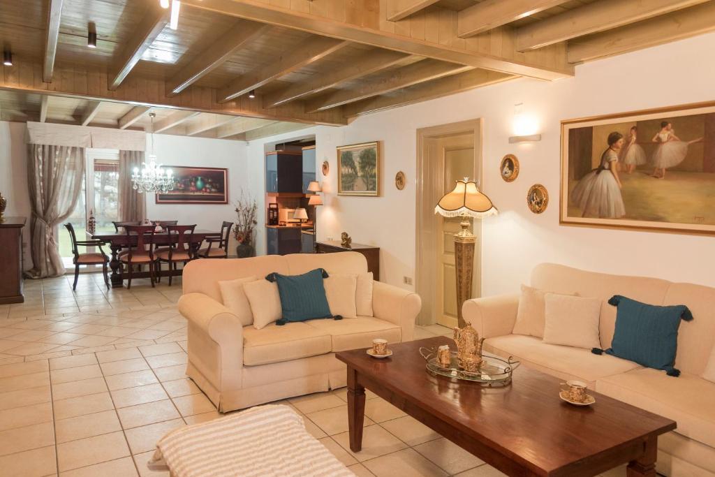Istumisnurk majutusasutuses The Green House Villa (with private pool) Corfu