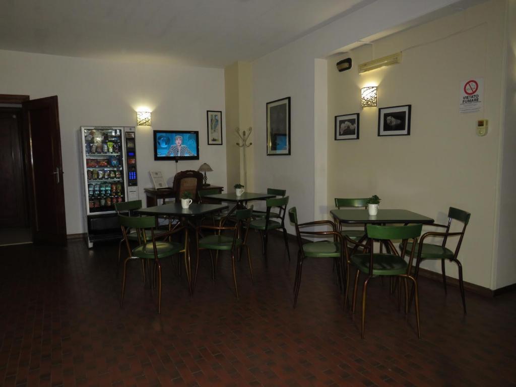 TV a/nebo společenská místnost v ubytování Hotel San Michele