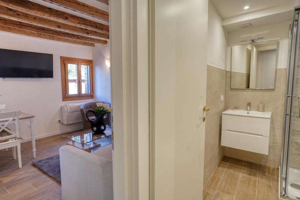 Ecco Suites Apartments - 2